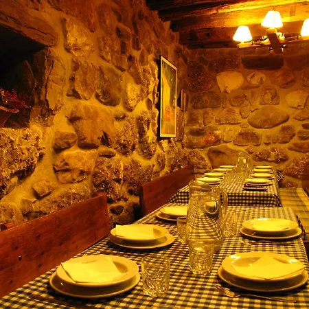 אכסניה Turistico Valdebaro