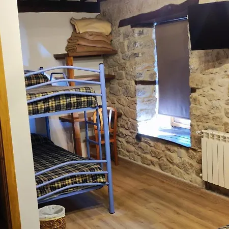 Turistico Valdebaro * Camaleño