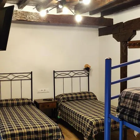 Hostel Turistico Valdebaro *