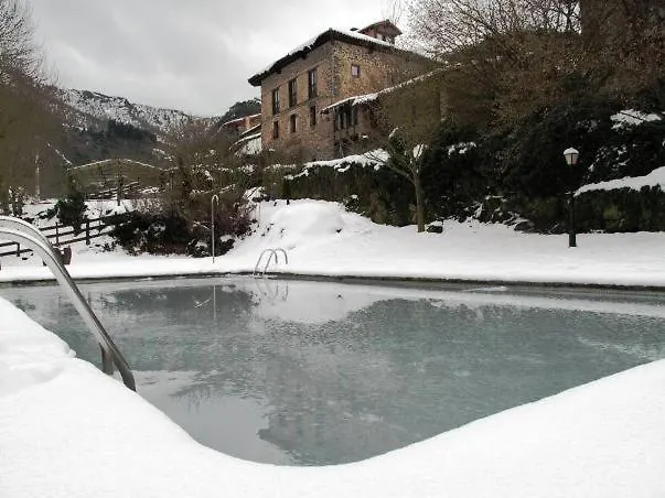 Turistico Valdebaro * Camaleño
