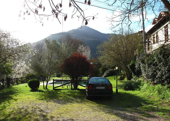 Hostel Turistico Valdebaro Camaleño