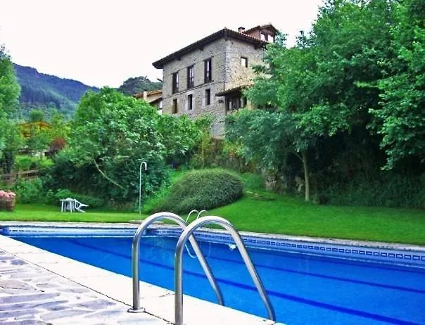 Hostel Turistico Valdebaro *