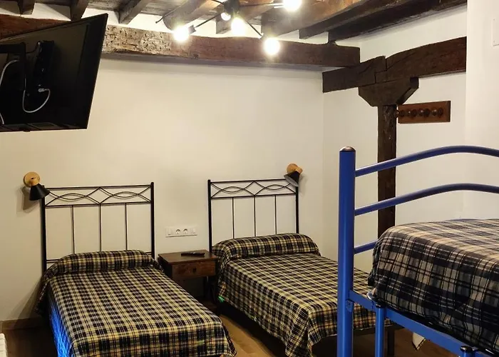 Hostel Turistico Valdebaro *